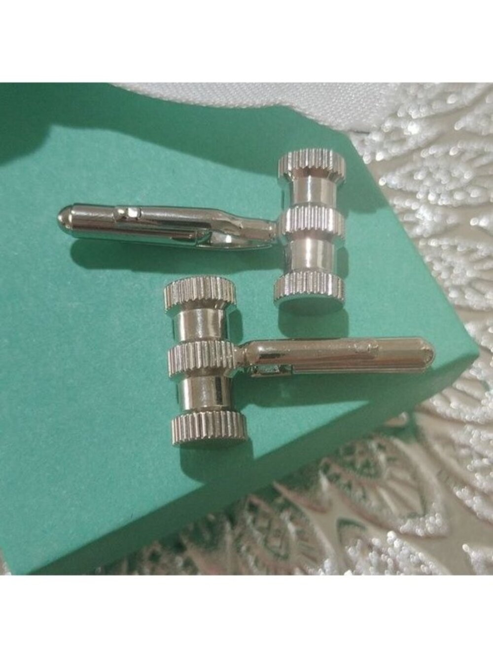Silvertone Men's Reel Cuff Links - Picture 5 of 5